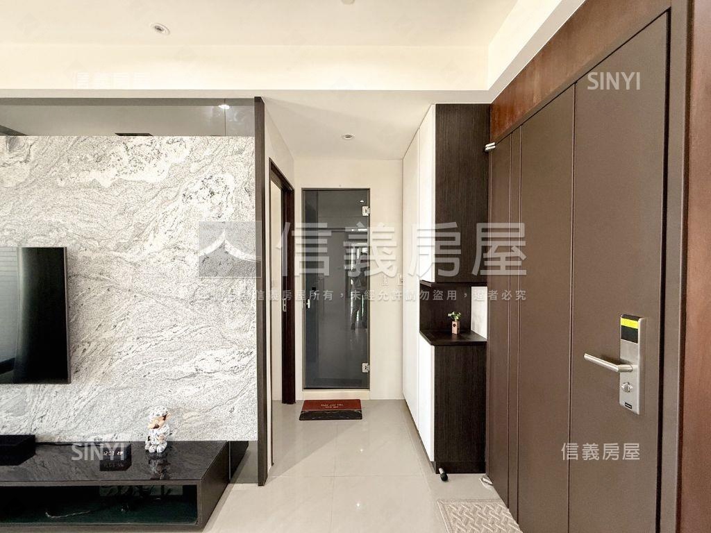 輕奢．左營高樓三房平車房屋室內格局與周邊環境