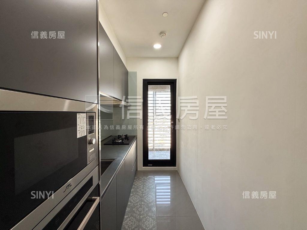 輕奢．左營高樓三房平車房屋室內格局與周邊環境