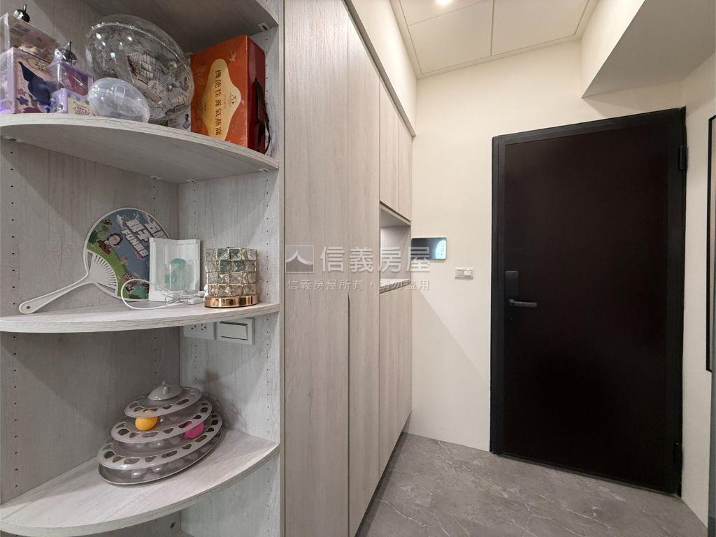 ★精美☆天空之邑三房車位房屋室內格局與周邊環境