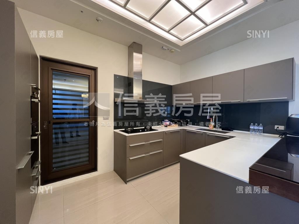 玉帶環腰帝皇居所房屋室內格局與周邊環境