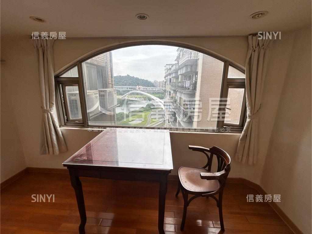 中央新村高樓河景三房房屋室內格局與周邊環境