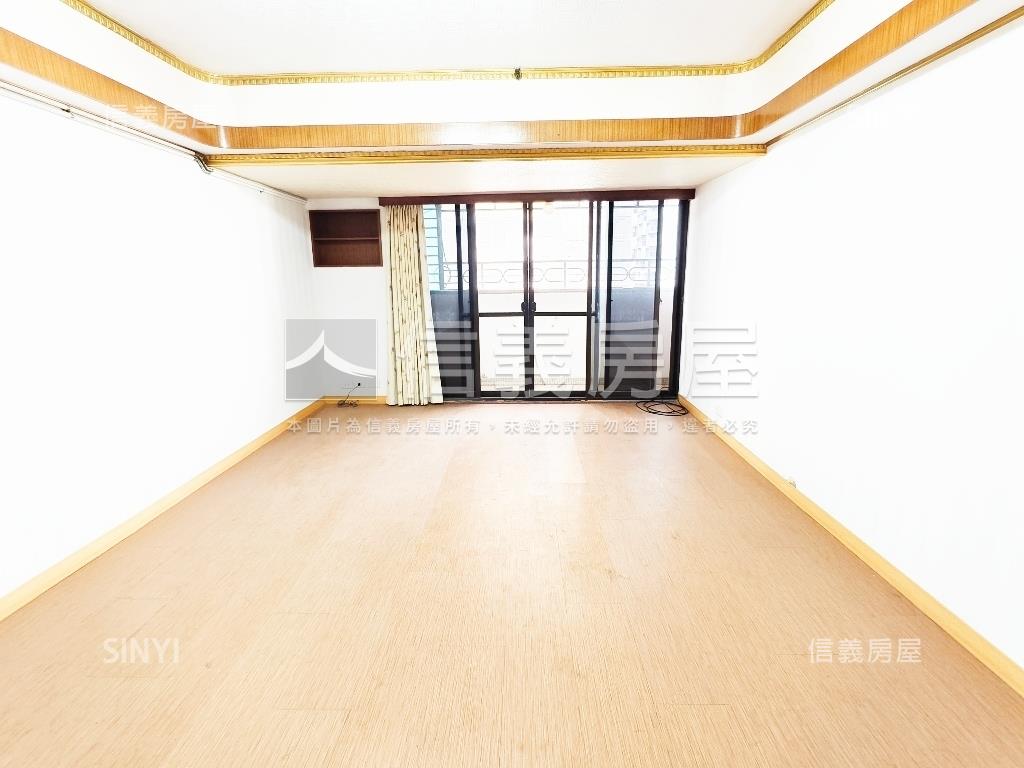 永安自由大廈三房車位房屋室內格局與周邊環境