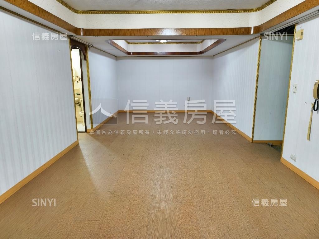 永安自由大廈三房車位房屋室內格局與周邊環境