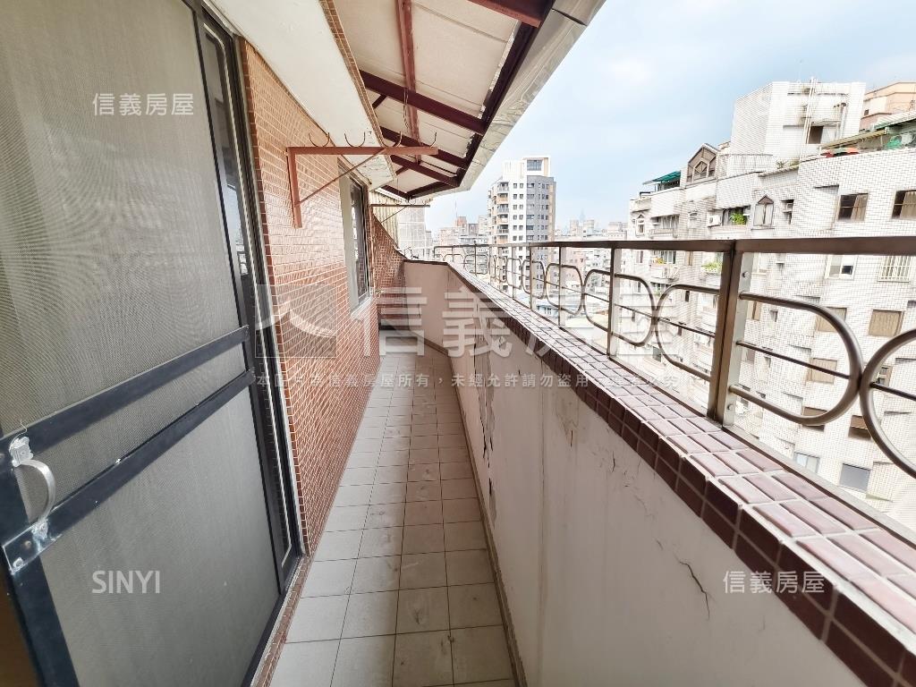 永安自由大廈三房車位房屋室內格局與周邊環境