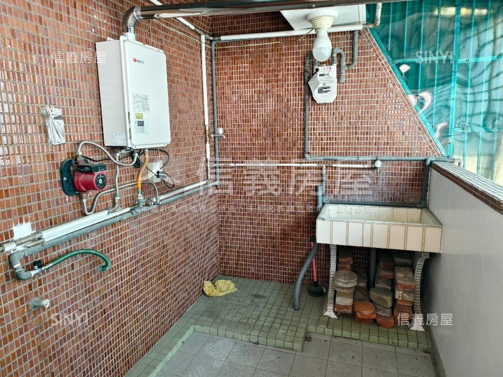 永安自由大廈三房車位房屋室內格局與周邊環境