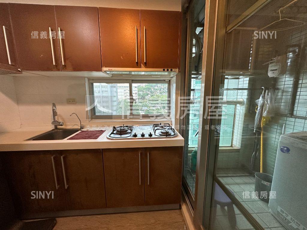 專任香榭微風山景六樓棒房屋室內格局與周邊環境