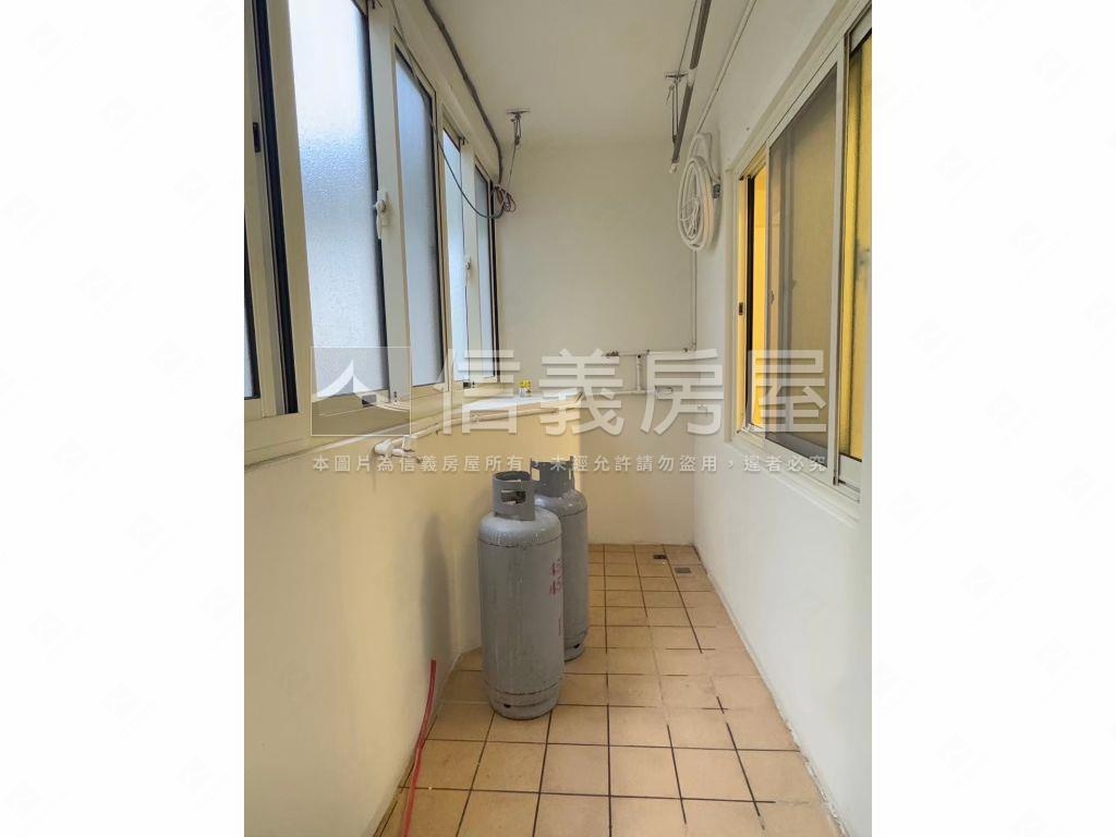 中原商圈稀有超美四房車房屋室內格局與周邊環境