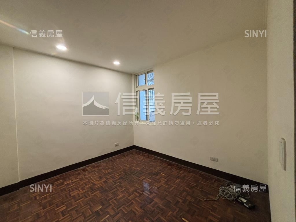 附中朝南黃金三樓三房房屋室內格局與周邊環境