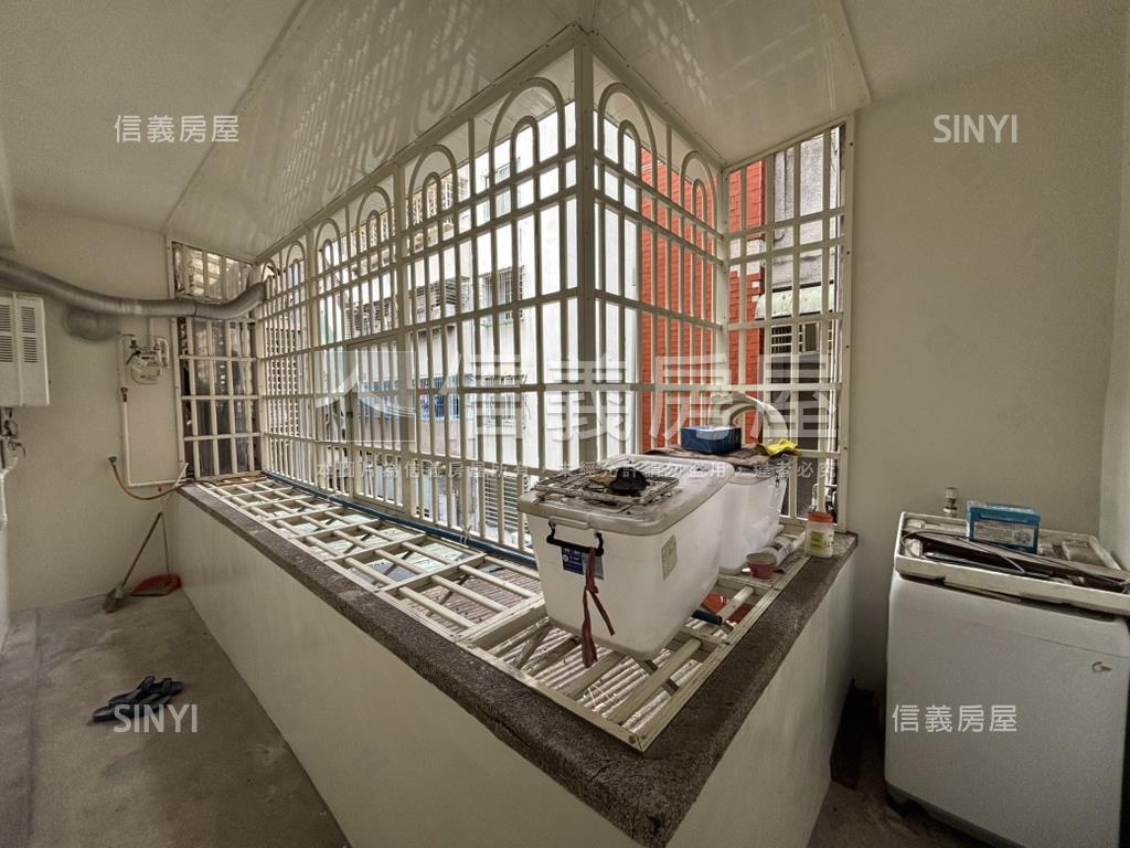 附中朝南黃金三樓三房房屋室內格局與周邊環境