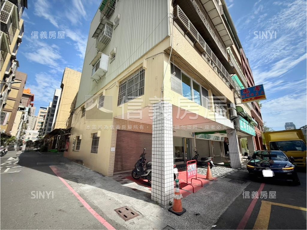 忠孝正路邊間金店房屋室內格局與周邊環境