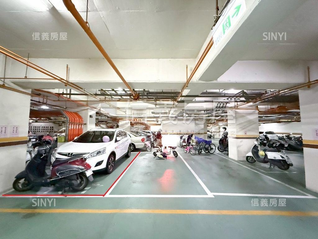 【強案】左營四房平車豪邸房屋室內格局與周邊環境