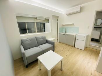 東區商圈雙併華廈