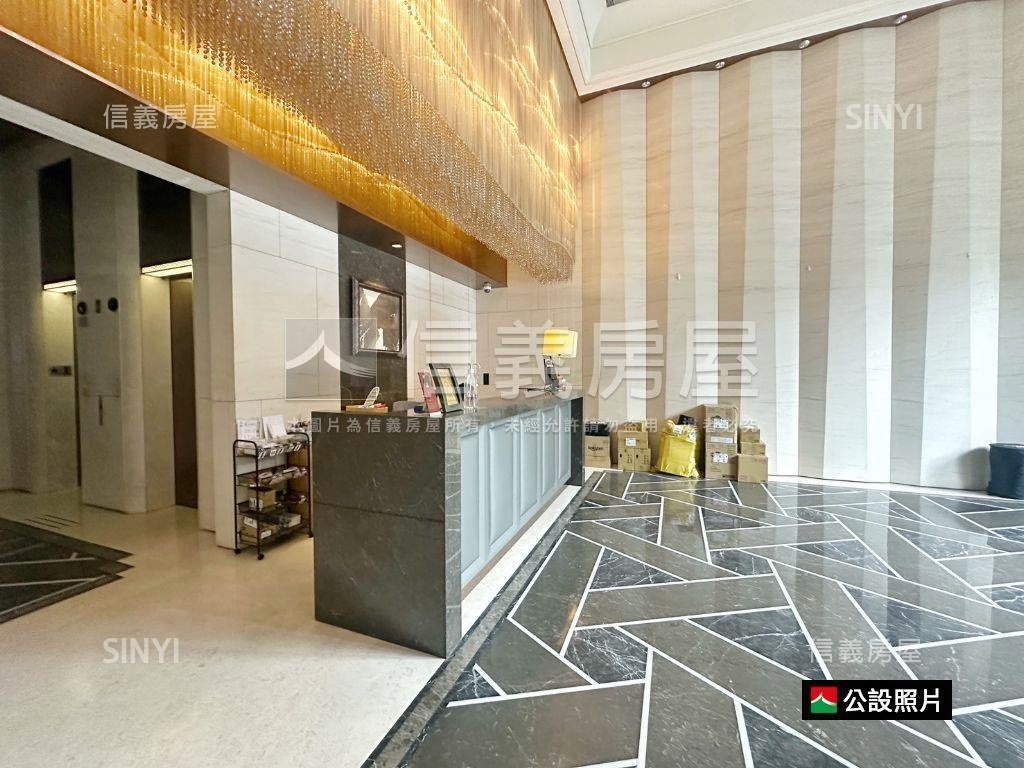 專任雙捷晶華高樓方正２房房屋室內格局與周邊環境