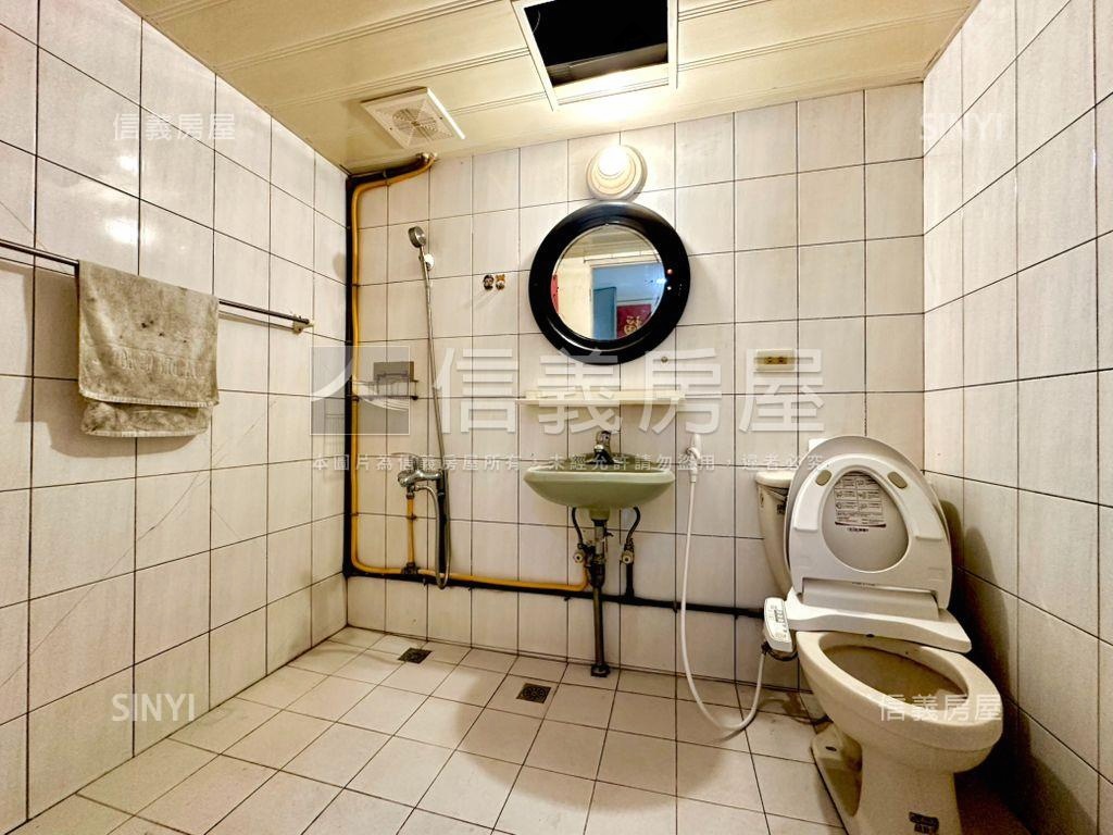 聖羅蘭邊間低總大套房屋室內格局與周邊環境