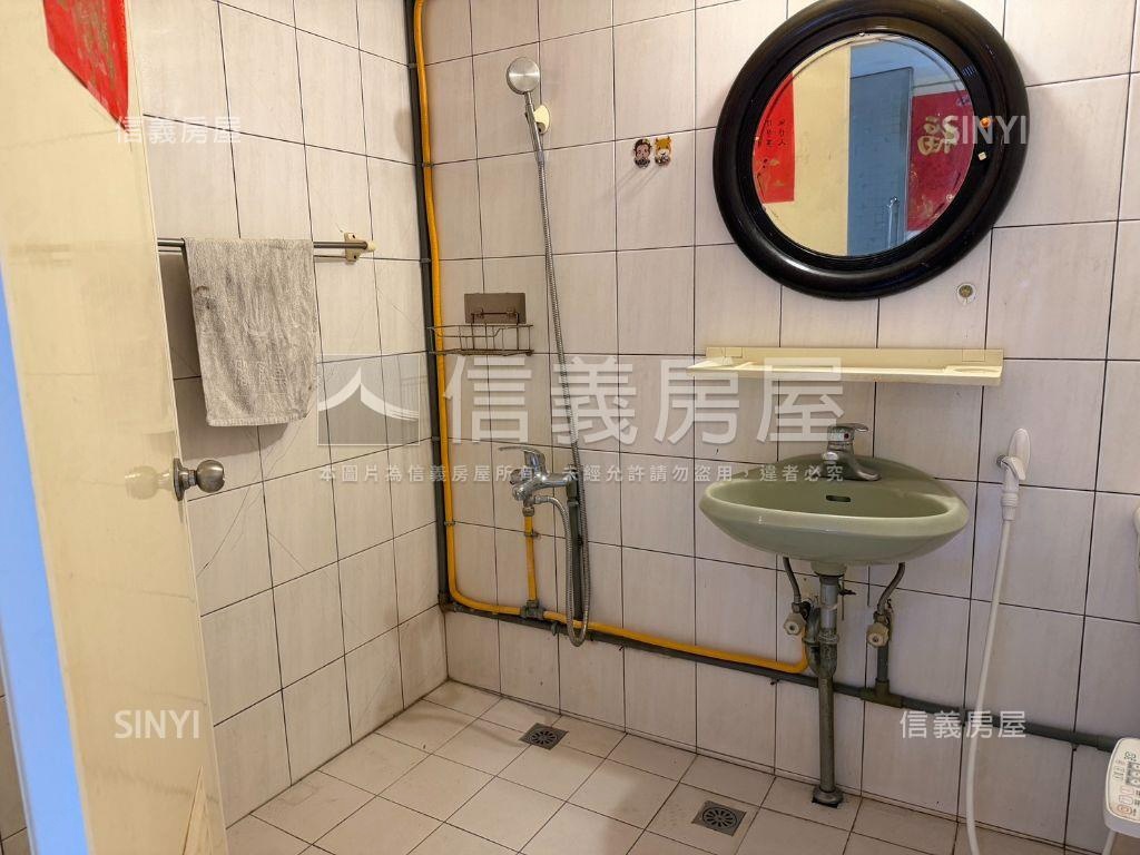 聖羅蘭邊間低總大套房屋室內格局與周邊環境