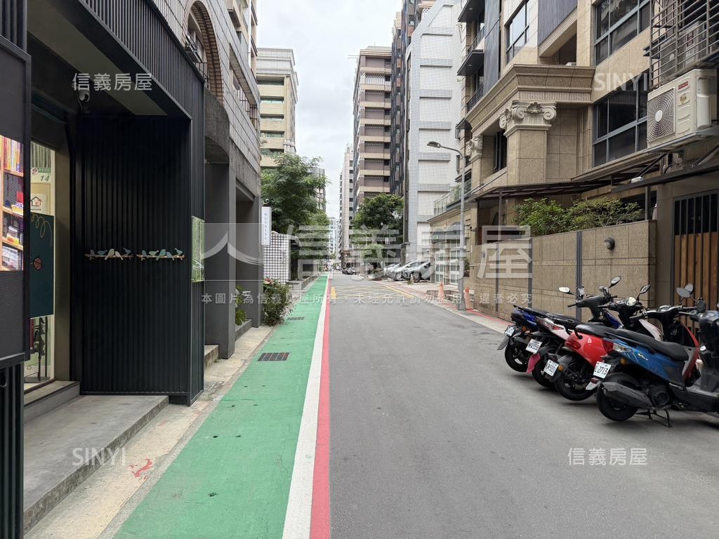 聖羅蘭邊間低總大套房屋室內格局與周邊環境