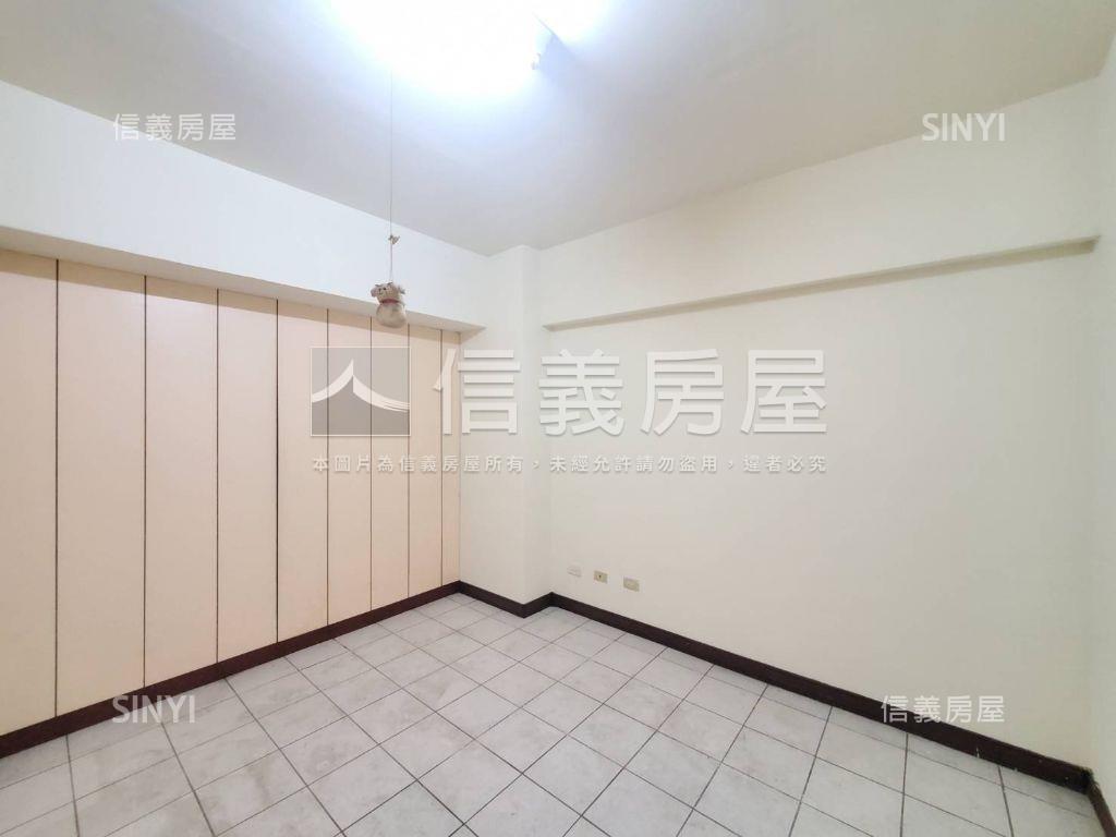 ❤中興路一段挑高美樓店❤房屋室內格局與周邊環境