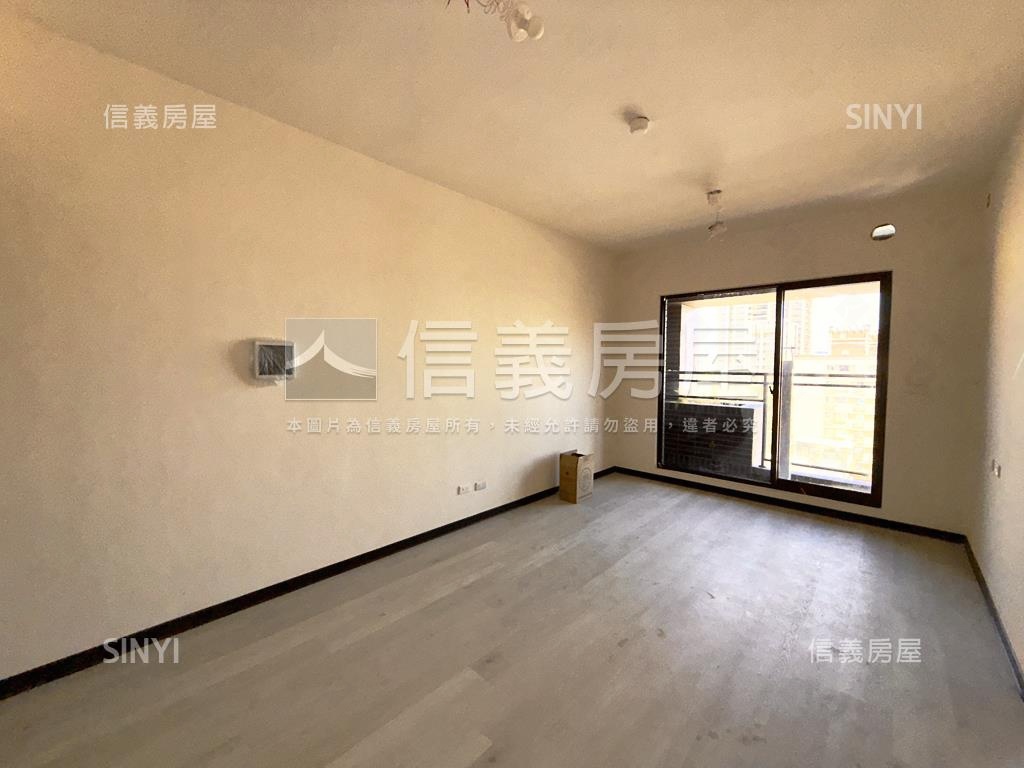 合雄新站景觀兩房車位房屋室內格局與周邊環境