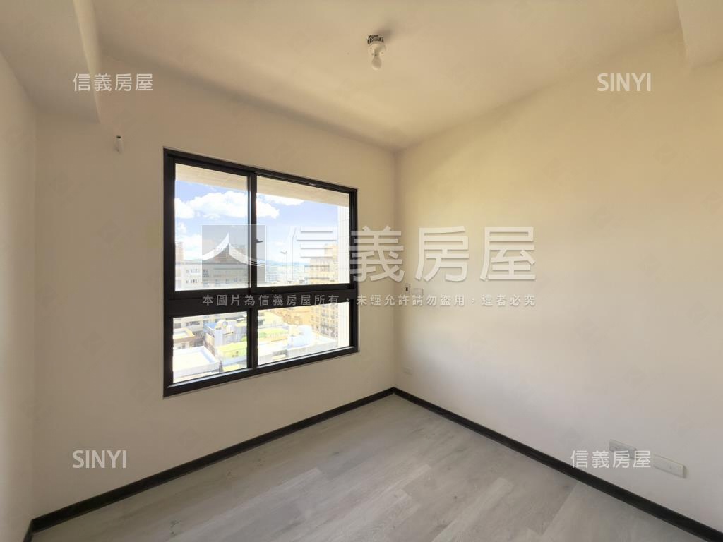 合雄新站景觀兩房車位房屋室內格局與周邊環境