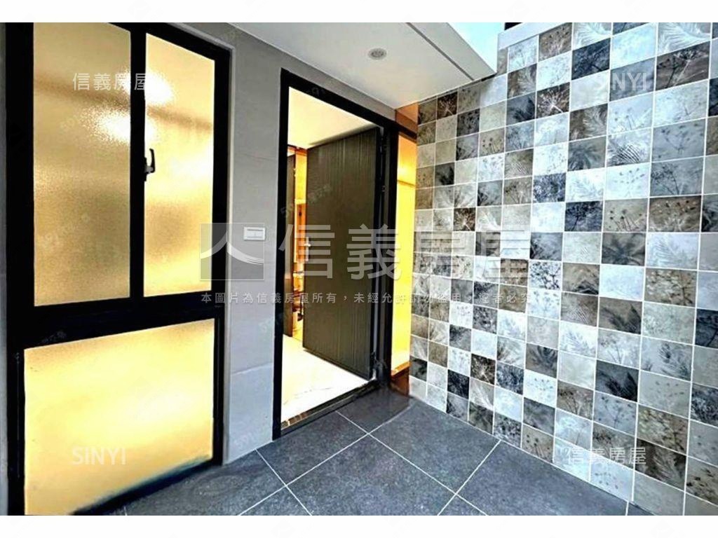 秀朗捷運美裝一樓房屋室內格局與周邊環境