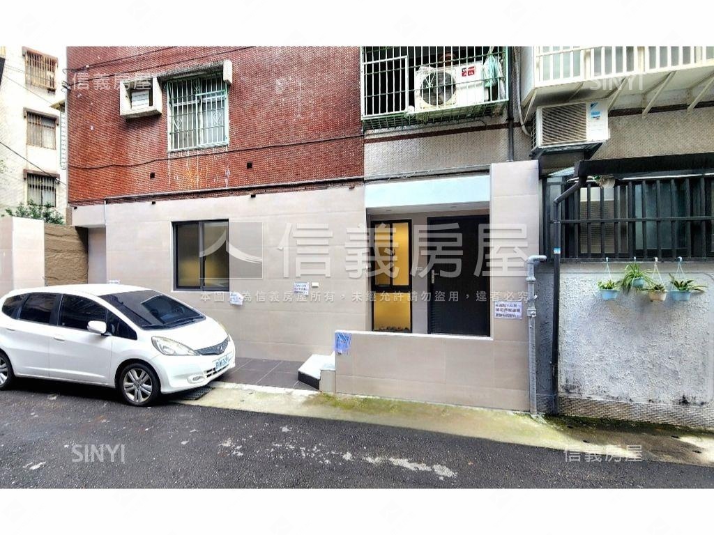 秀朗捷運美裝一樓房屋室內格局與周邊環境