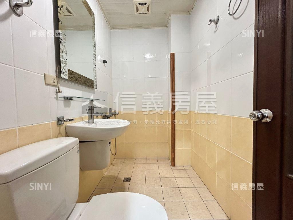 近樹義朝南震後臨路透天房屋室內格局與周邊環境