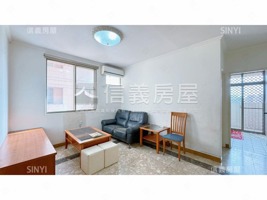 文心國小大二房二衛車位房屋室內格局與周邊環境