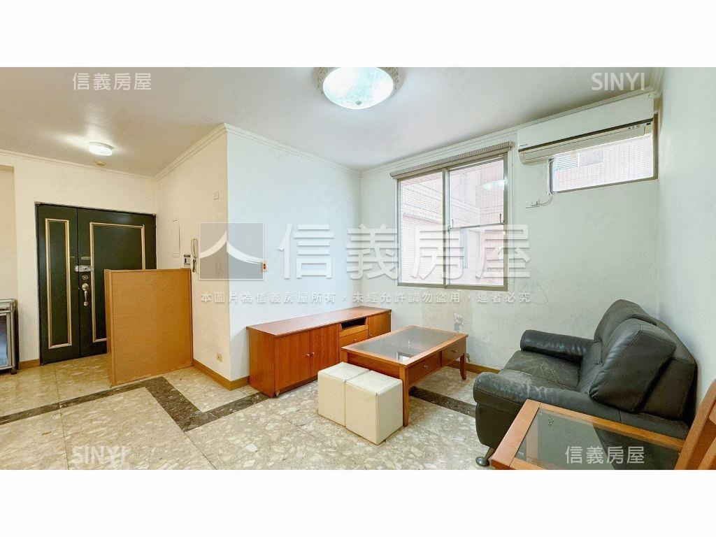 文心國小大二房二衛車位房屋室內格局與周邊環境