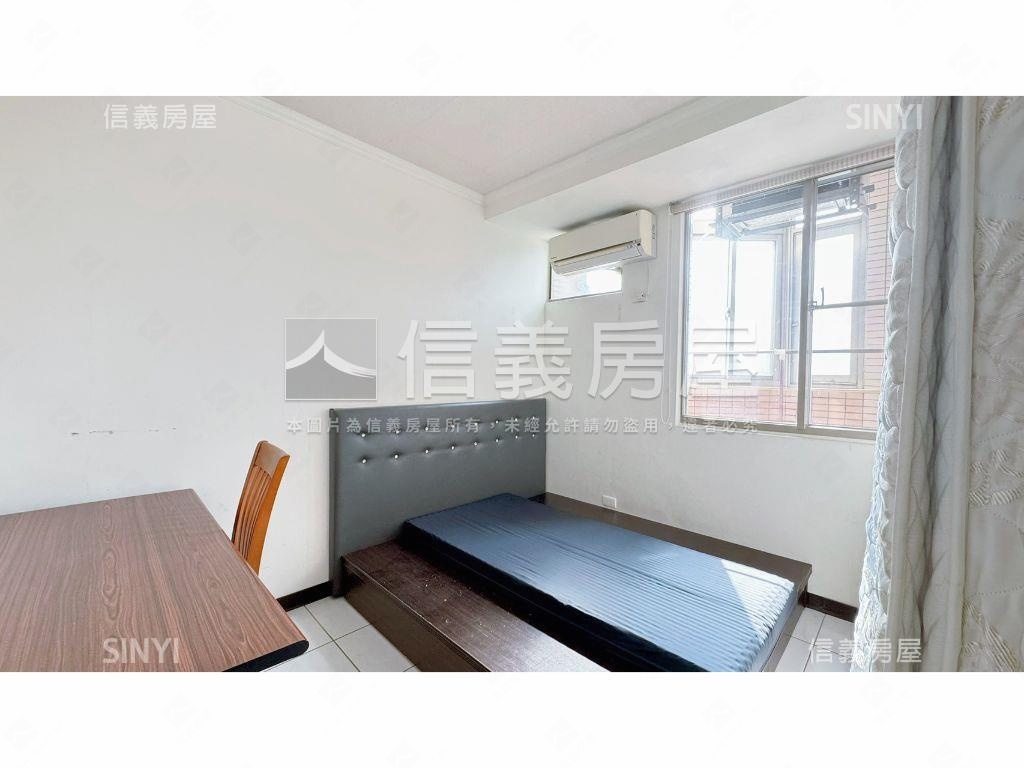 文心國小大二房二衛車位房屋室內格局與周邊環境