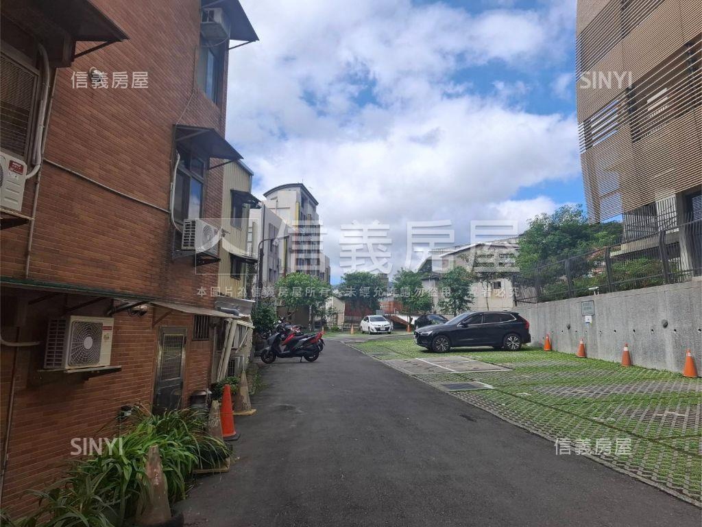 低總價陽明山公寓一樓房屋室內格局與周邊環境