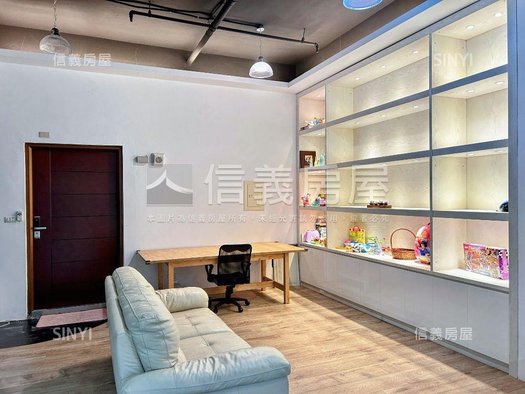 皇翔玉鼎挑高辦公室房屋室內格局與周邊環境