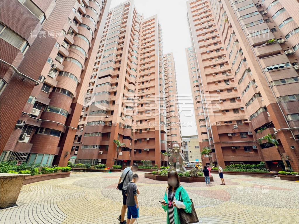 花園廣場。小資首選房屋室內格局與周邊環境