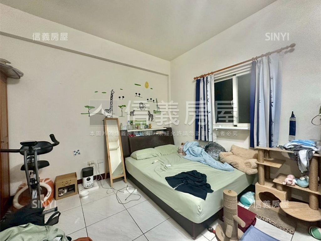 稀有大地坪臨路墅房屋室內格局與周邊環境