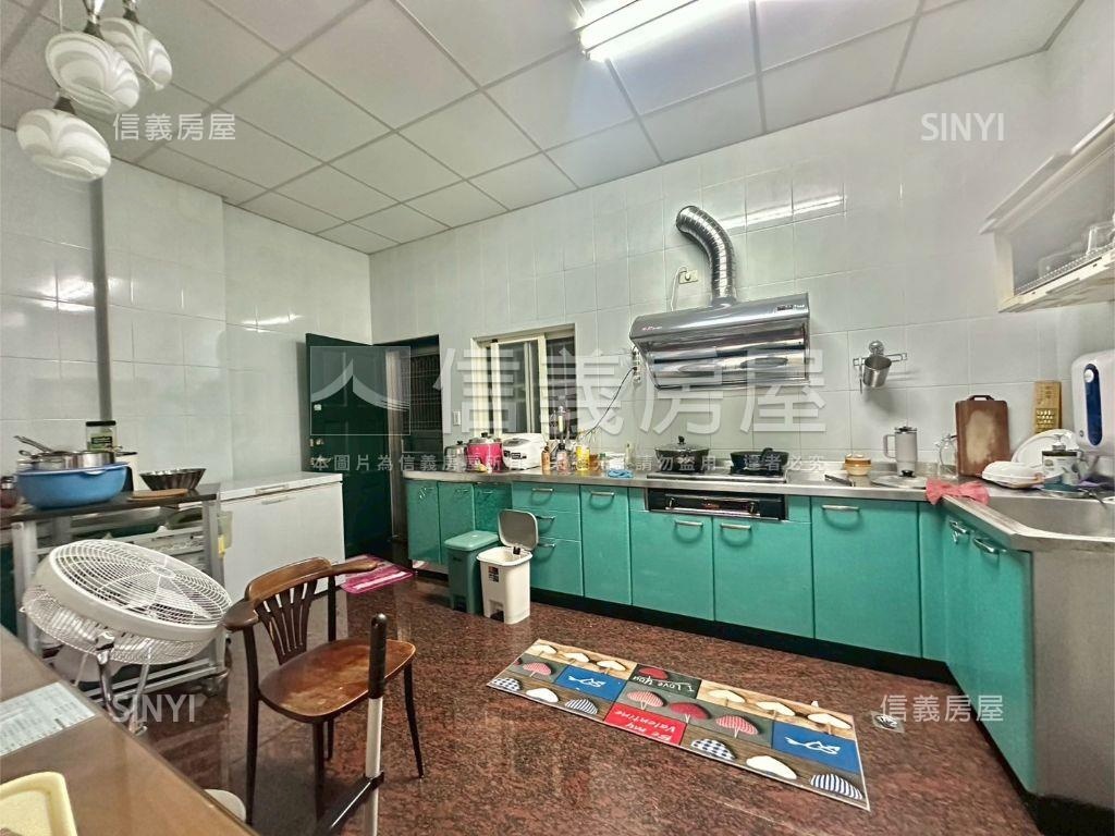 稀有大地坪臨路墅房屋室內格局與周邊環境