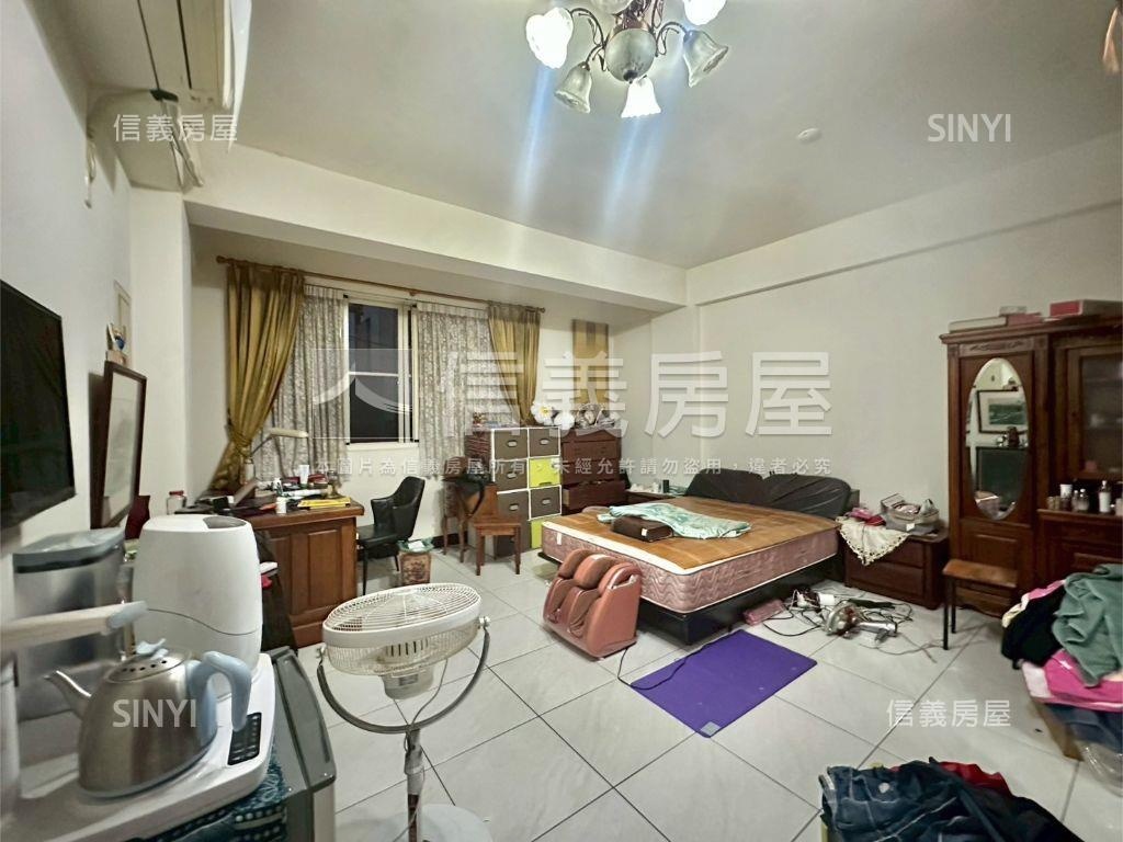 稀有大地坪臨路墅房屋室內格局與周邊環境