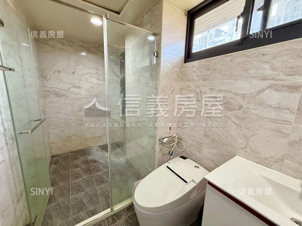 河景景觀近捷運站三房平車房屋室內格局與周邊環境