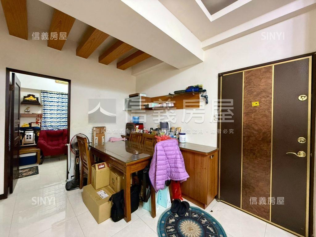 震後近國圖三房平面車位房屋室內格局與周邊環境