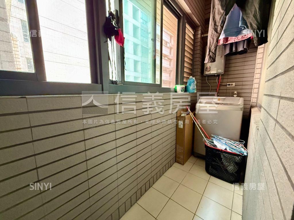 震後近國圖三房平面車位房屋室內格局與周邊環境