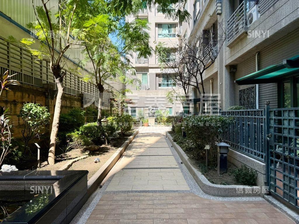 震後近國圖三房平面車位房屋室內格局與周邊環境