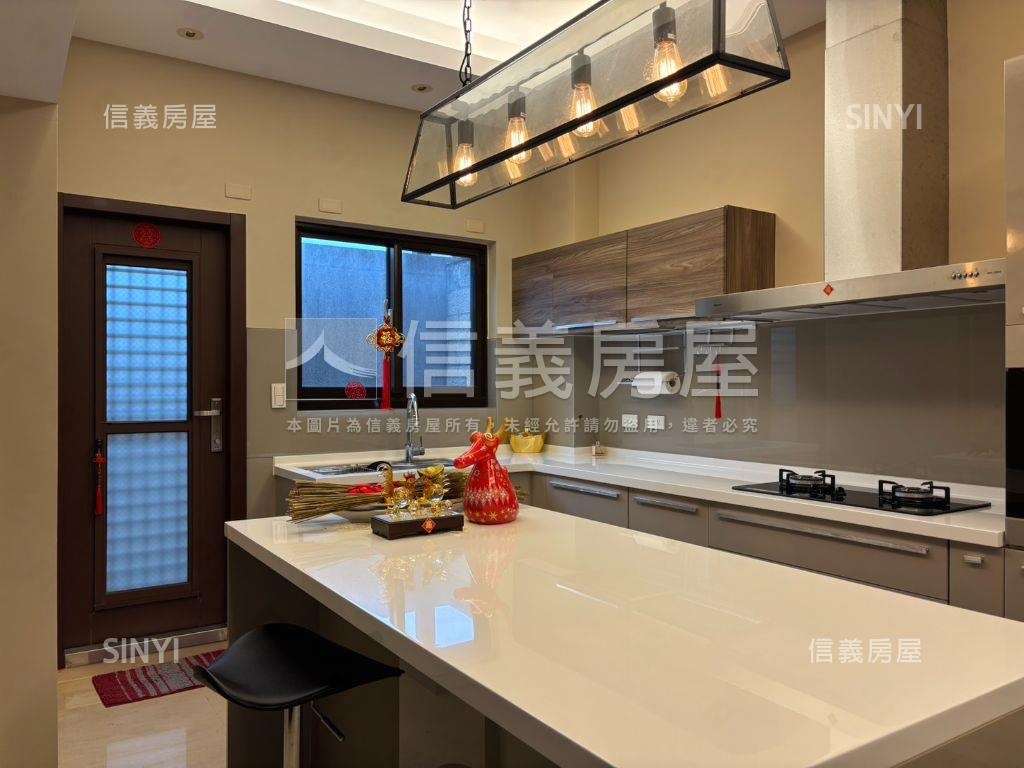 ★沙鹿邊間電梯別墅美屋★房屋室內格局與周邊環境