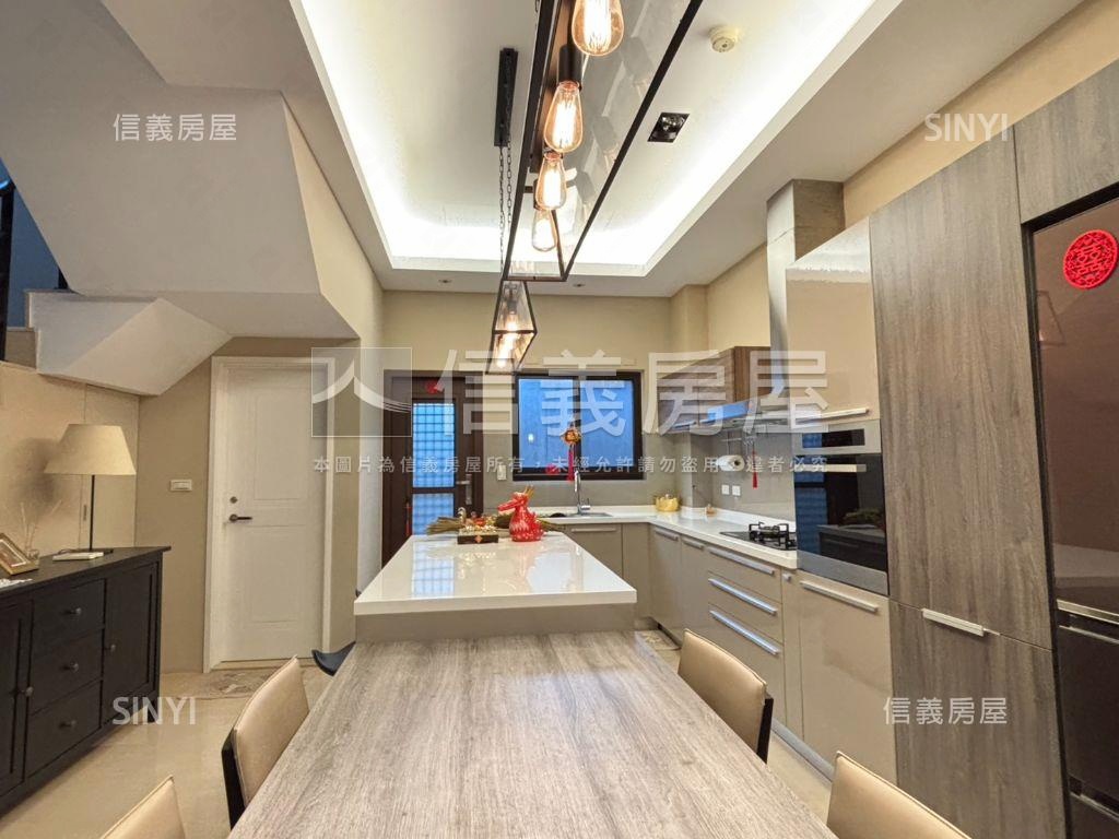 ★沙鹿邊間電梯別墅美屋★房屋室內格局與周邊環境