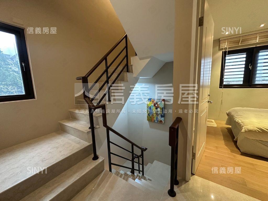 ★沙鹿邊間電梯別墅美屋★房屋室內格局與周邊環境