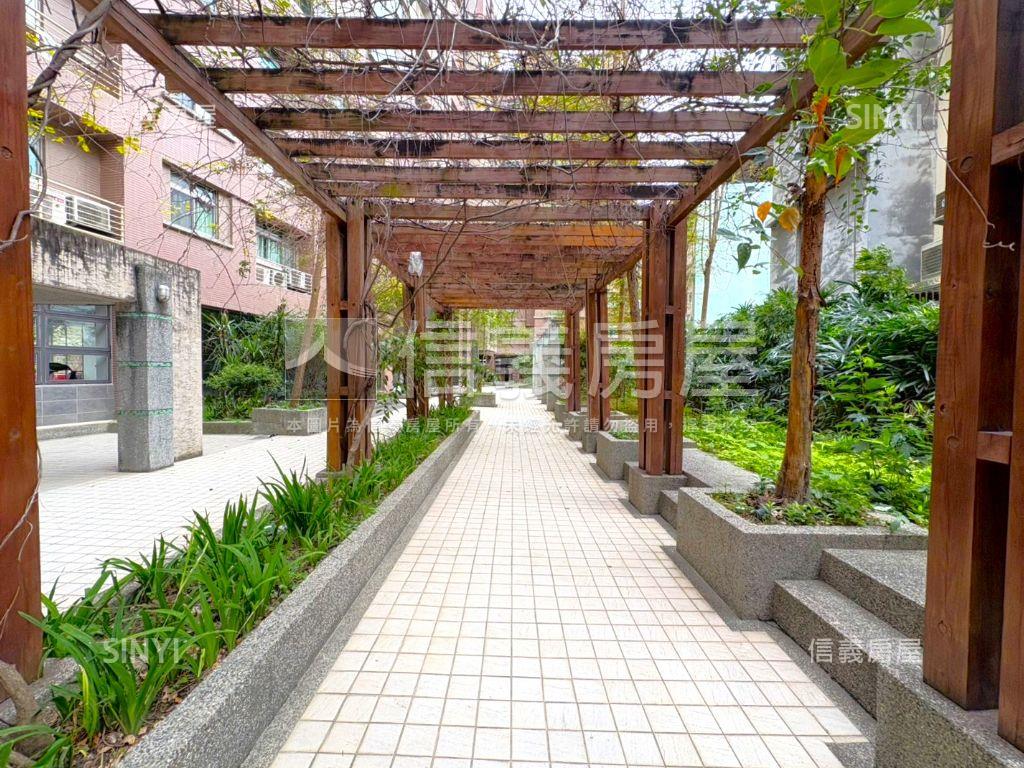 水雲間新裝潢房屋室內格局與周邊環境