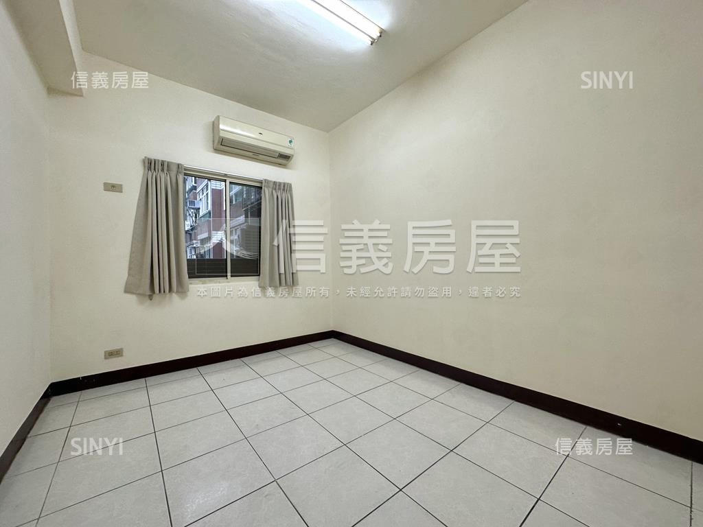 雄踞中原稀有釋出房屋室內格局與周邊環境