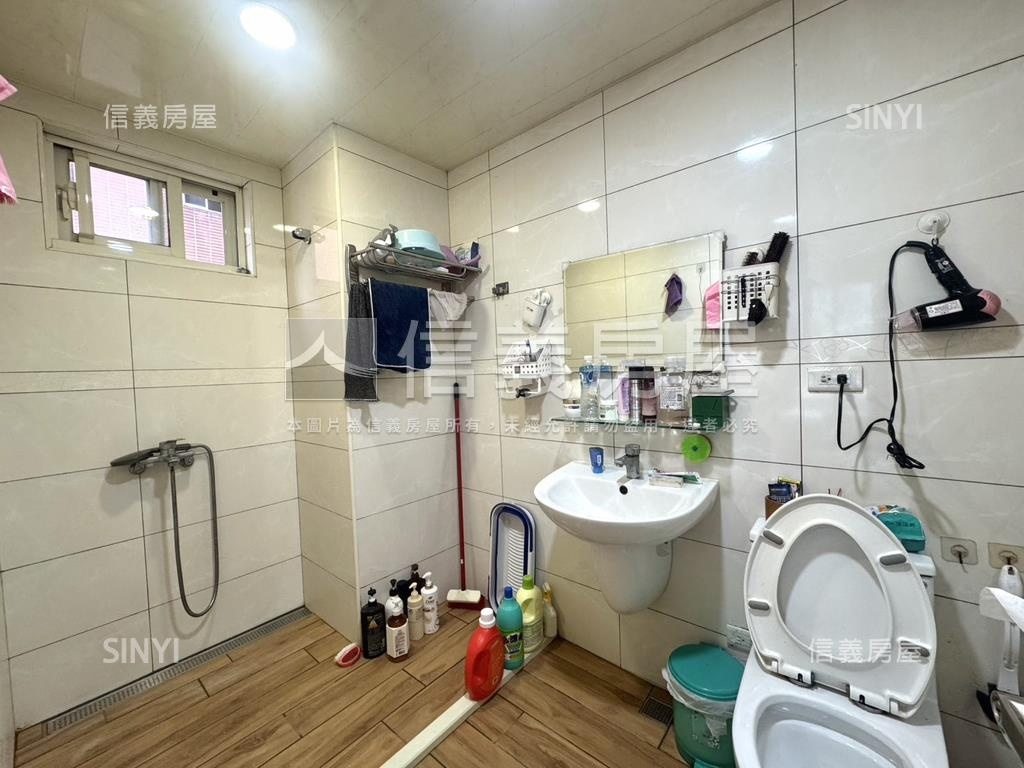 雄踞中原稀有釋出房屋室內格局與周邊環境
