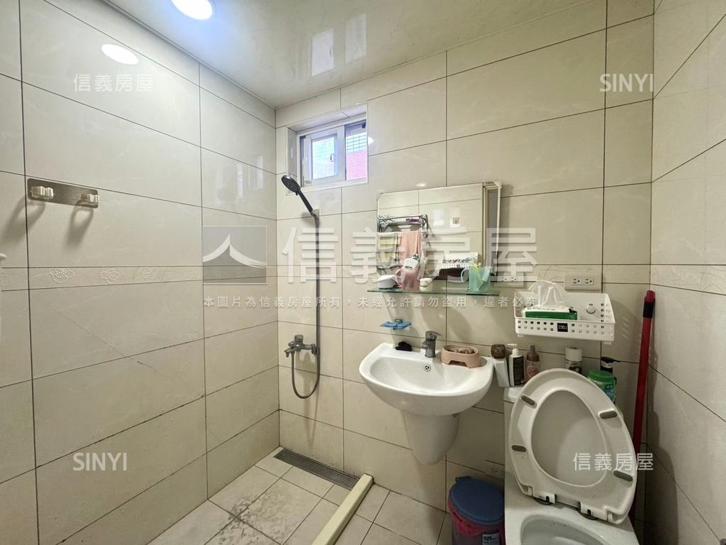 雄踞中原稀有釋出房屋室內格局與周邊環境