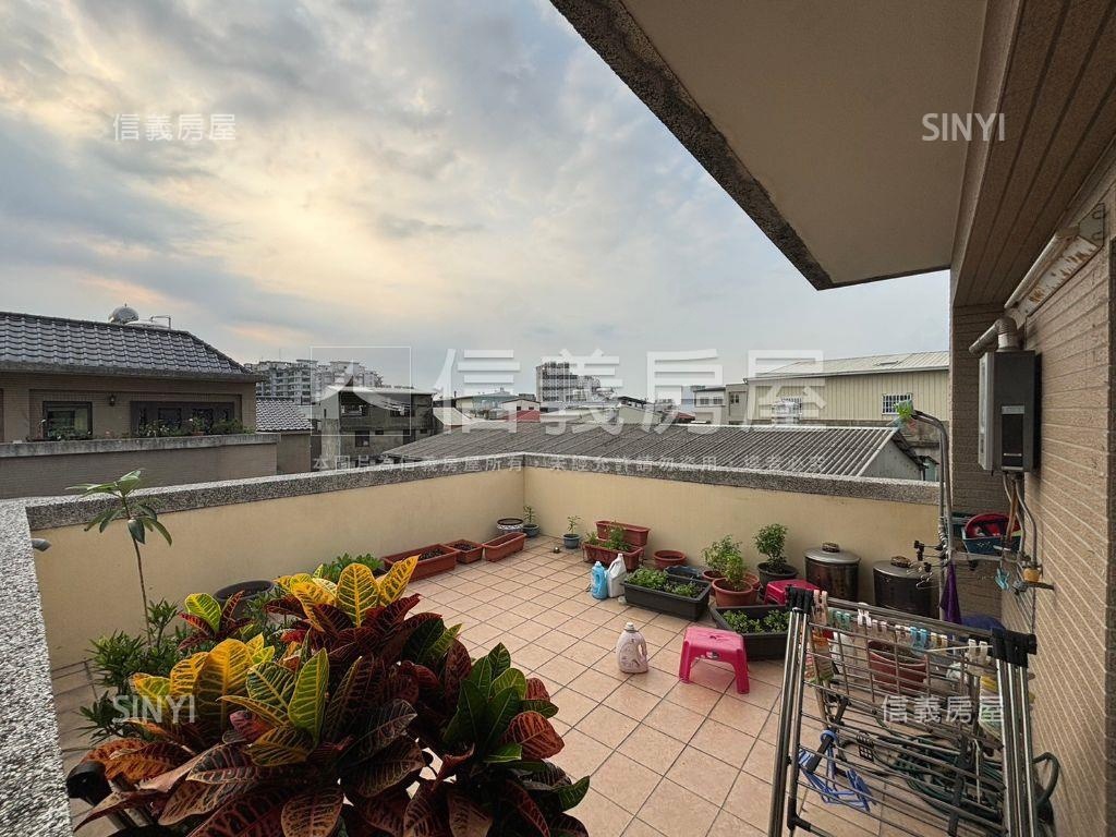 德仁居邊間震後美別墅房屋室內格局與周邊環境