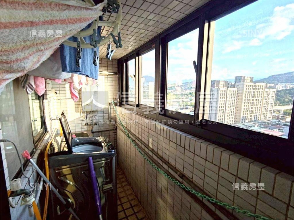 山水畫樓景觀三房車位房屋室內格局與周邊環境