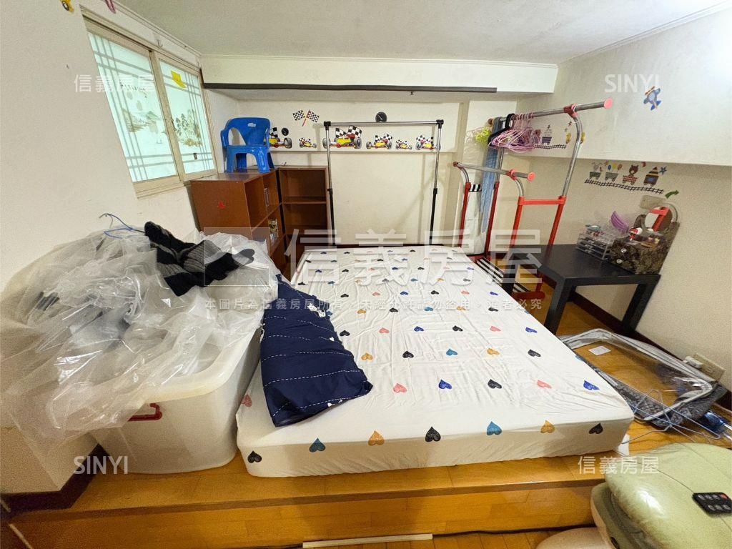 超值溫馨寶山名邸車位房屋室內格局與周邊環境