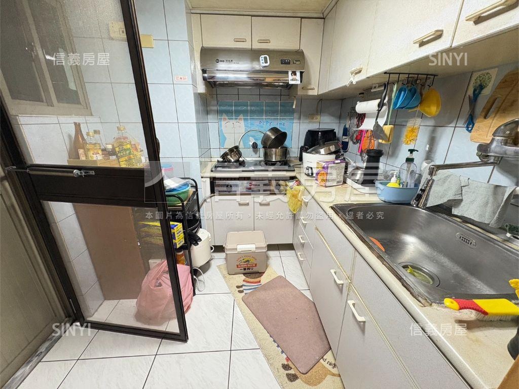 超值溫馨寶山名邸車位房屋室內格局與周邊環境